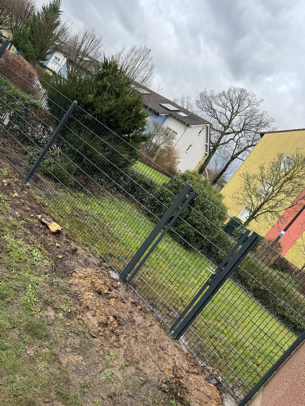 Doppelstabmattenzaun 8/6/8 in Ahlen &ndash; Zaunonkel GmbH