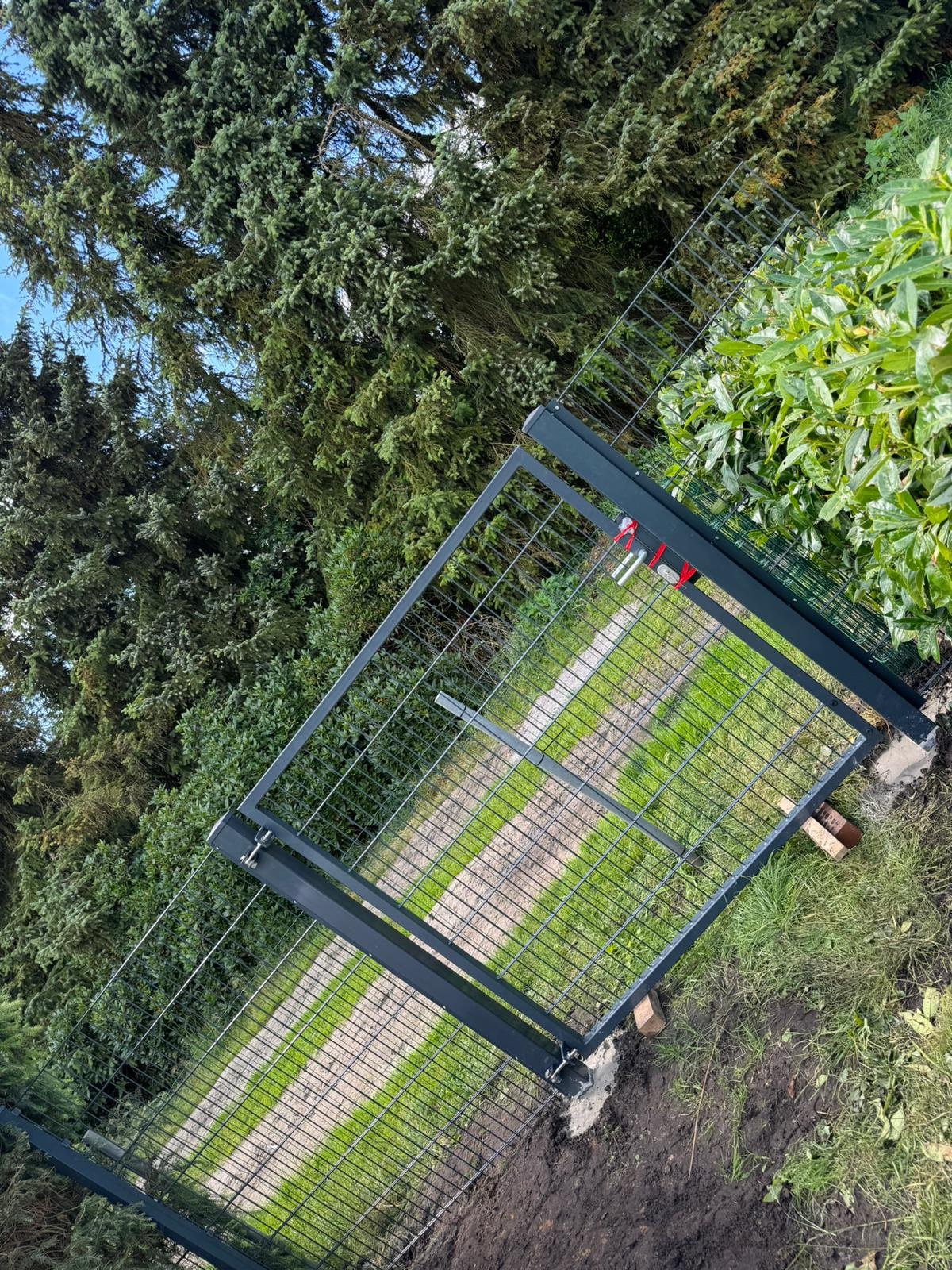 Doppelstabmattenzaun + WPC-Sichtschutzzaun in Barßel &ndash; Zaunonkel GmbH