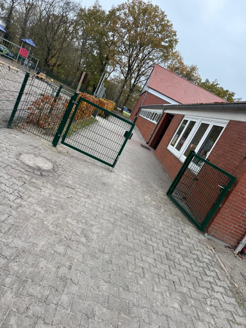 Zaun in Grundschule Collinghorst &ndash; Zaunonkel GmbH