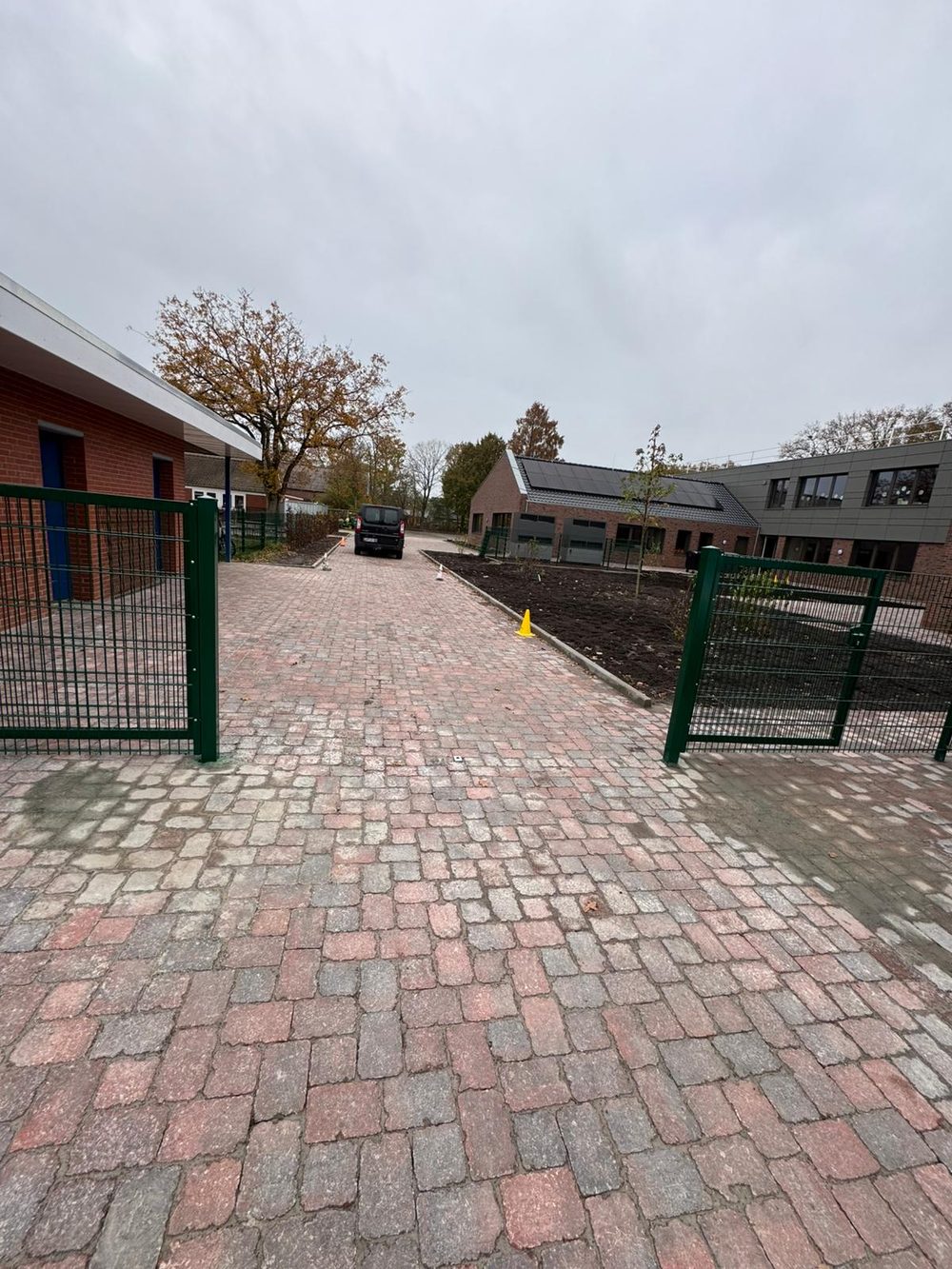 Zaun in Grundschule Collinghorst &ndash; Zaunonkel GmbH