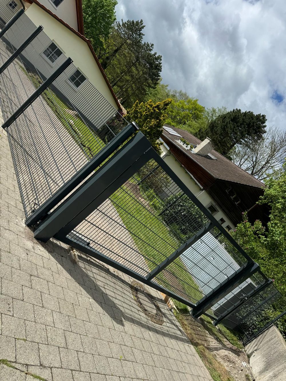 Tor in Ismaning &ndash; Zaunonkel GmbH