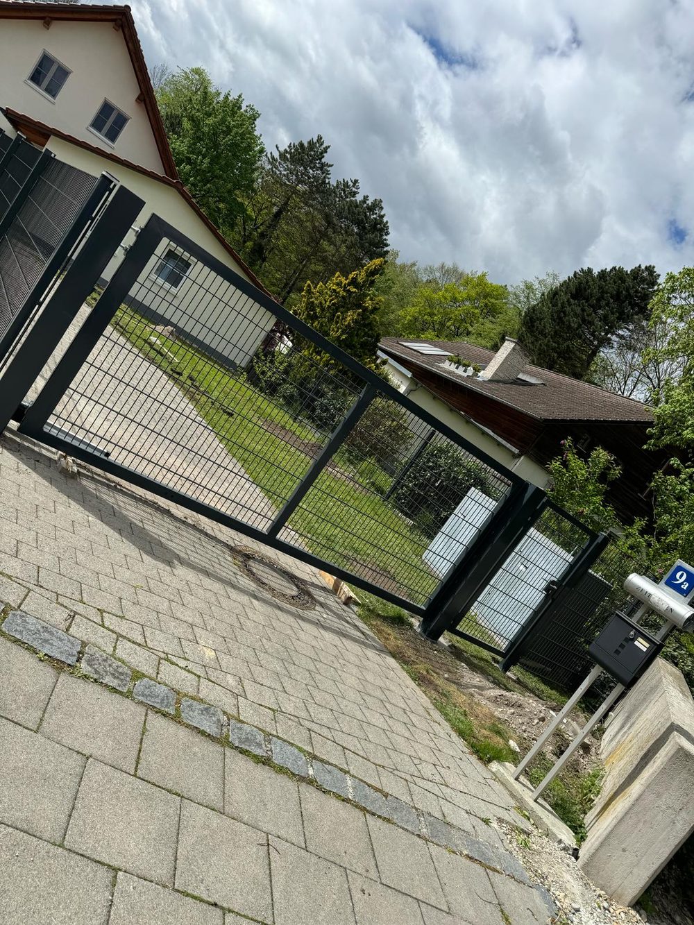 Tor in Ismaning &ndash; Zaunonkel GmbH
