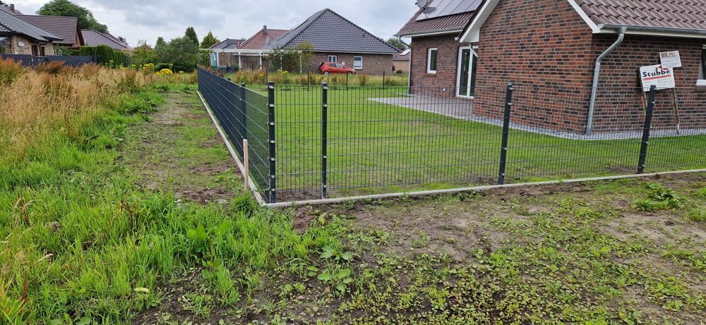 Doppelstabmattenzaun 6/5/6 in Ostrhauderfehn &ndash; Zaunonkel GmbH