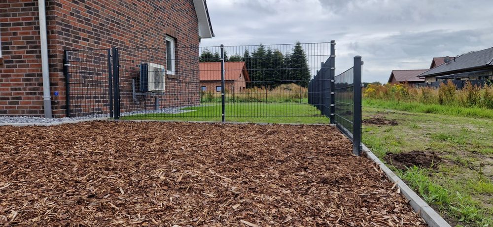 Doppelstabmattenzaun 6/5/6 in Ostrhauderfehn &ndash; Zaunonkel GmbH