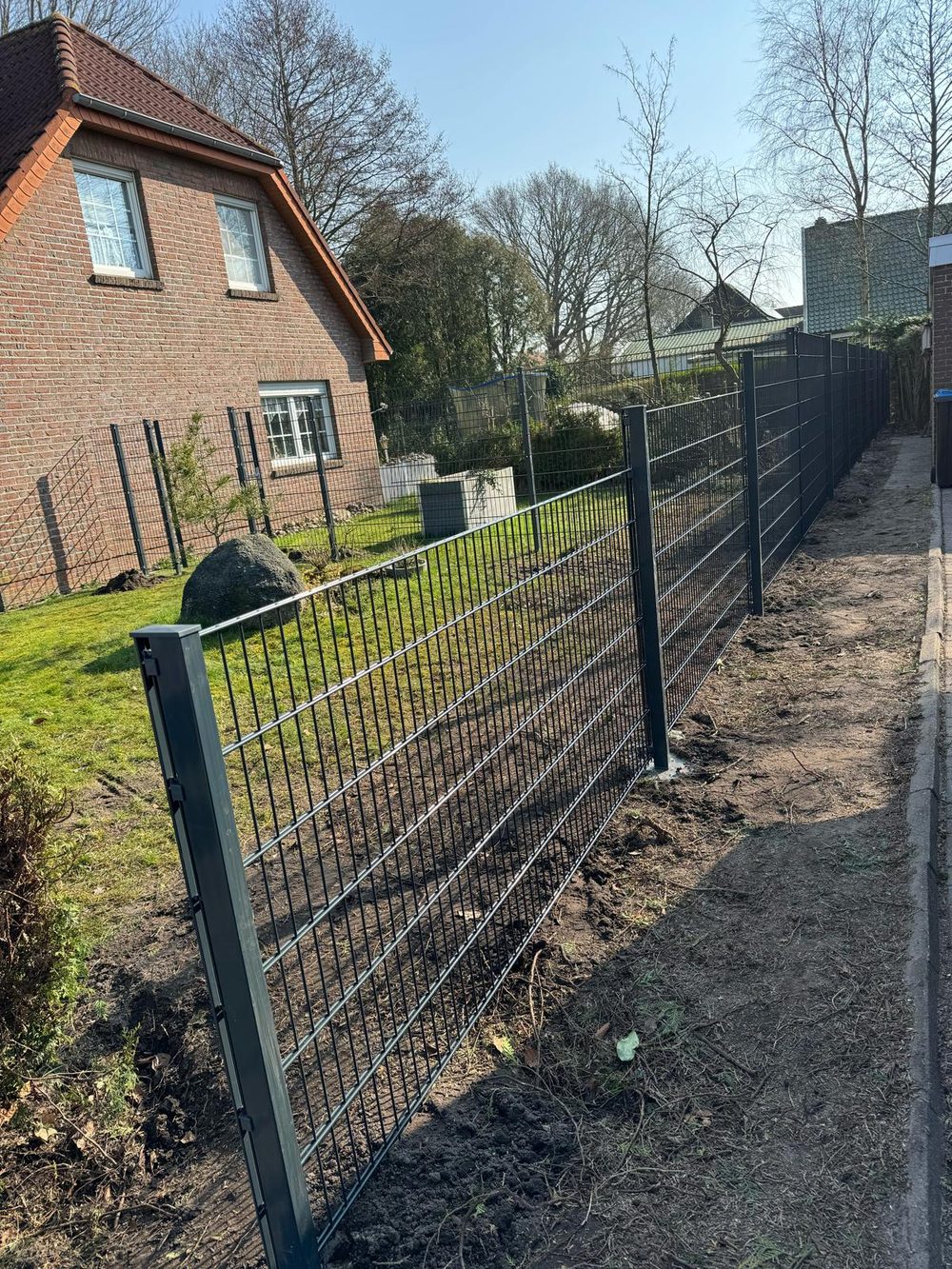Doppelstabmattenzaun 8/6/8 in Papenburg &ndash; Zaunonkel GmbH